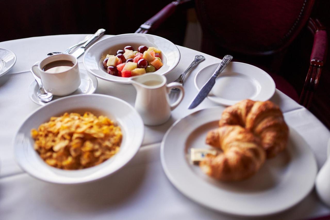 The Orwell Hotel フェリックストウ エクステリア 写真